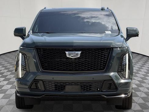 Used 2026 Cadillac Escalade ESV V w/ LPO, ONYX Package AWD/4WD image 46