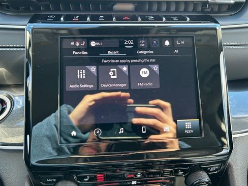 Used 2023 Jeep Grand Cherokee Laredo w/ Luxury Tech Group I image 12