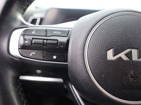 Used 2023 Kia Sportage EX image 27