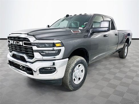 New 2026 RAM 2500 Tradesman w/ Chrome Appearance Group image 23