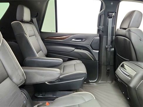 Used 2023 Cadillac Escalade Premium Luxury w/ Performance Package image 25