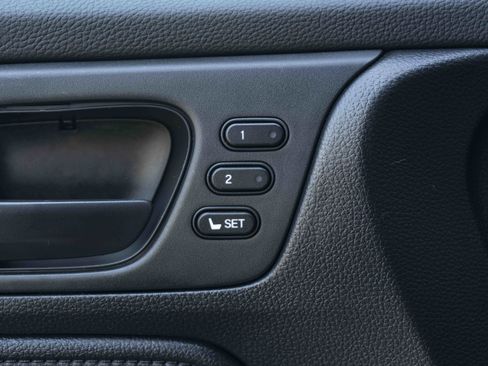 Used 2025 Honda Odyssey Sport-L image 40