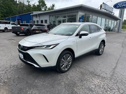 Used 2021 Toyota Venza XLE w/ Softex Package AWD/4WD image 1