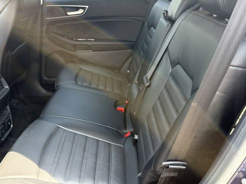 Used 2016 Ford Edge SEL w/ Equipment Group 201A FWD image 22