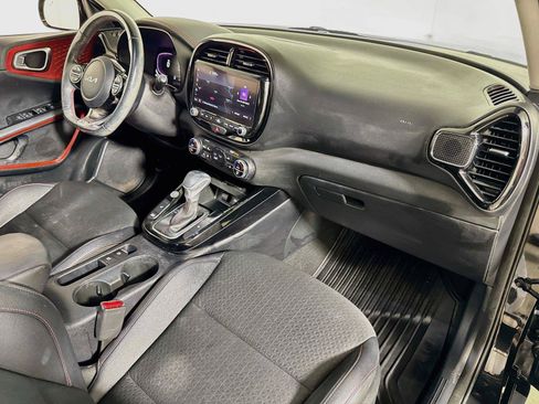 Used 2023 Kia Soul GT-Line w/ GT-Line Technology Package FWD image 29