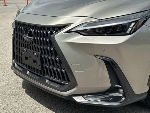 Certified 2025 Lexus NX 350 AWD w/ Accessory Package (2T) image 10