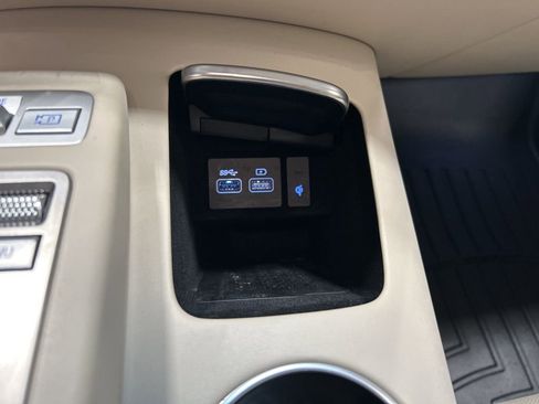 Used 2022 Genesis GV70 2.5T image 22