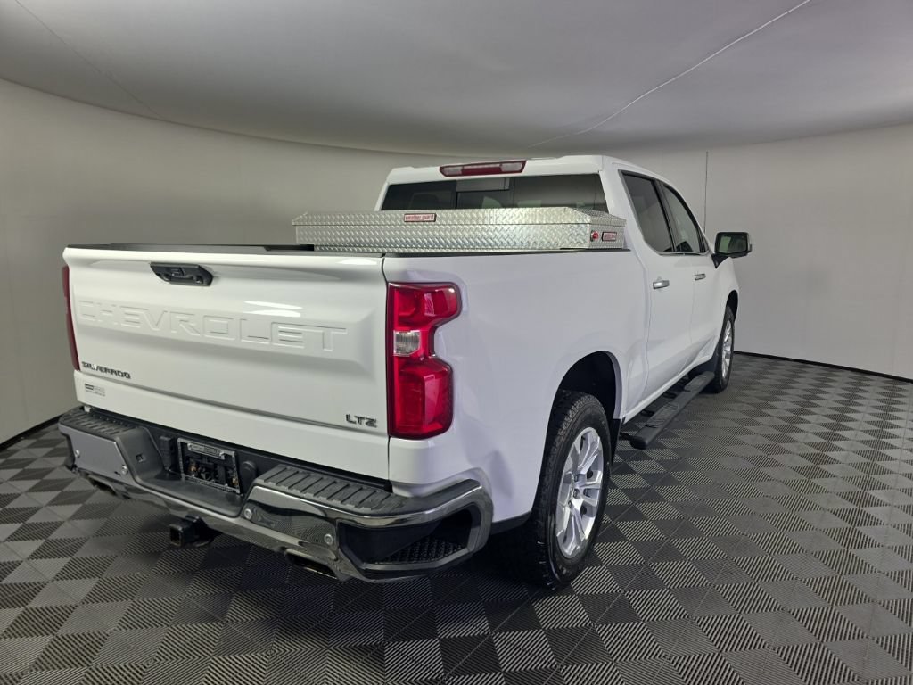 Used 2023 Chevrolet Silverado 1500 LTZ w/ LTZ Convenience Package II AWD/4WD image 5
