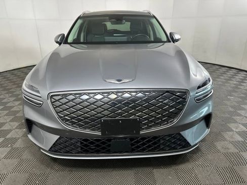 Used 2023 Genesis Electrified GV70 Advanced image 8