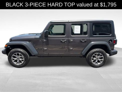 Used 2025 Jeep Wrangler Unlimited Sport AWD/4WD image 4