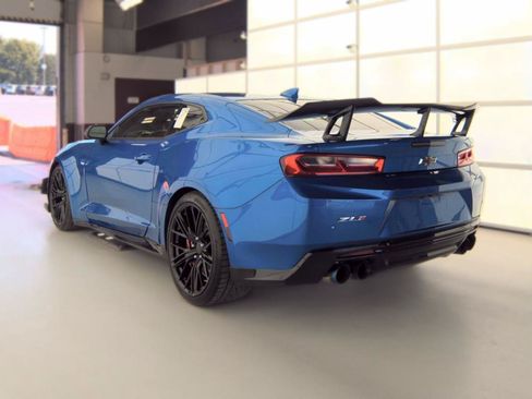 Used 2018 Chevrolet Camaro ZL1 RWD image 4