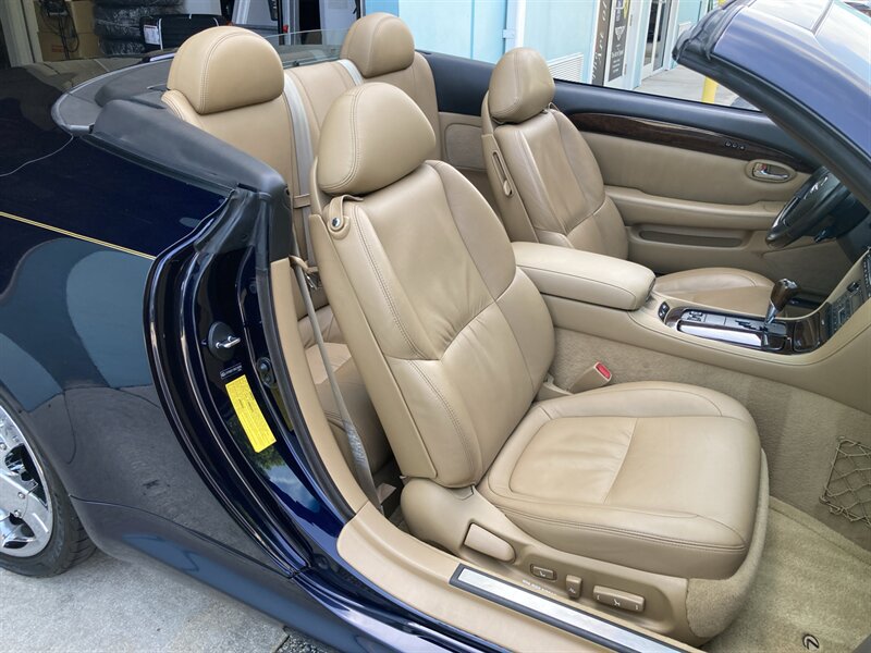 Used 2008 Lexus SC 430 Convertible RWD image 16