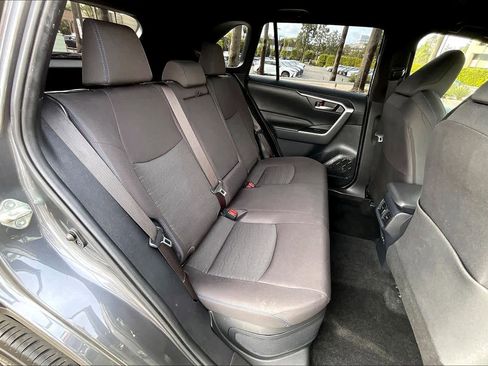 Used 2022 Toyota RAV4 SE w/ SE Grade Weather Package image 19