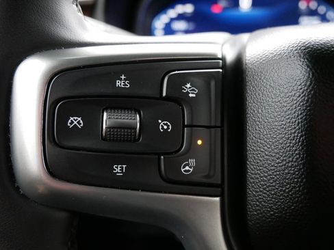 Used 2023 Chevrolet Suburban Premier AWD/4WD image 32