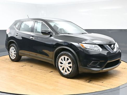 Used 2015 Nissan Rogue S image 3