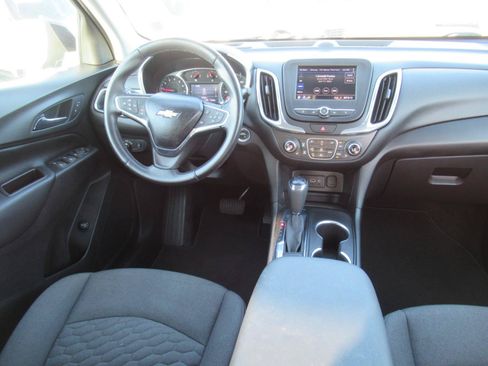 Used 2020 Chevrolet Equinox LT FWD image 12