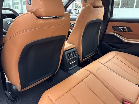 New 2026 BMW 330i xDrive Sedan w/ Premium Package AWD/4WD image 27