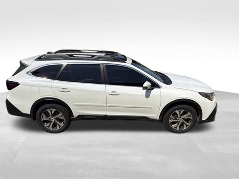 Used 2022 Subaru Outback Limited XT AWD/4WD image 2