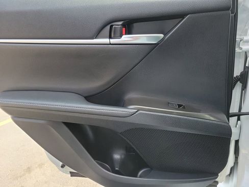 Used 2023 Toyota Camry XSE image 14