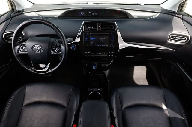 Used 2019 Toyota Prius XLE FWD image 2