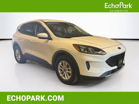 Used 2021 Ford Escape SE w/ Cold Weather Package image 1