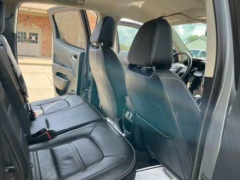 Used 2022 GMC Canyon Denali RWD image 20