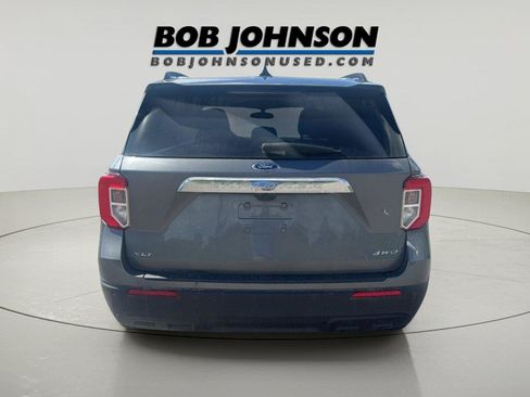 Used 2024 Ford Explorer XLT AWD/4WD image 4