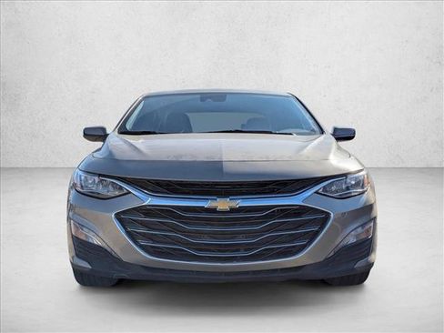 Used 2024 Chevrolet Malibu LT image 2