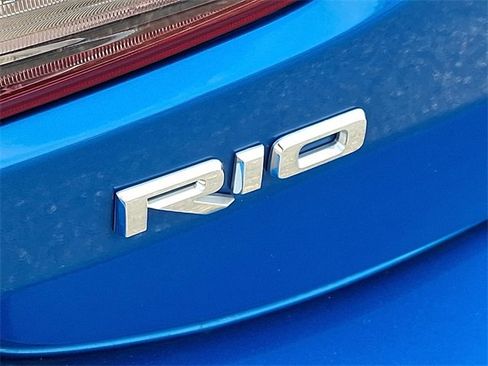 Used 2021 Kia Rio S image 28
