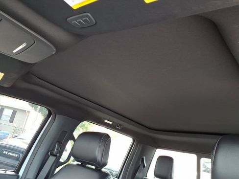 Used 2025 Ford F150 Lariat w/ Equipment Group 501A Mid image 10