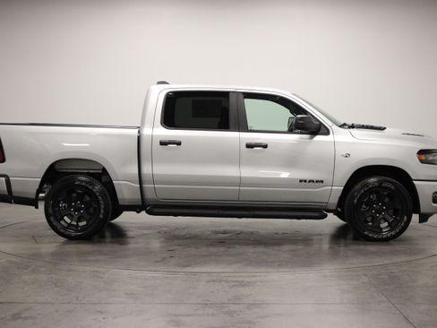 New 2026 RAM 1500 Express AWD/4WD image 9