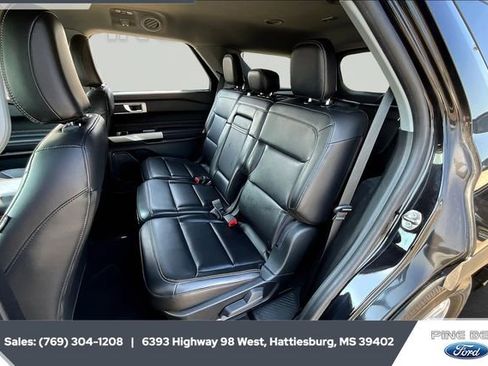 Certified 2024 Ford Explorer XLT w/ Equipment Group 202A image 19