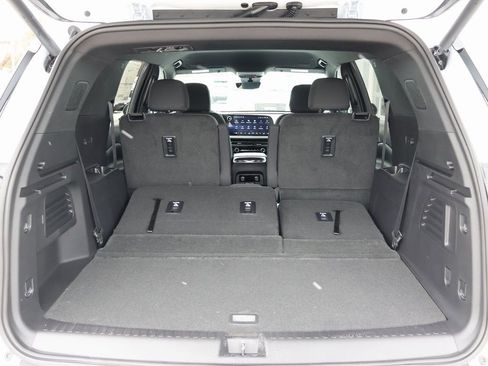 New 2026 Chevrolet Traverse LT w/ Midnight/Sport Edition image 30