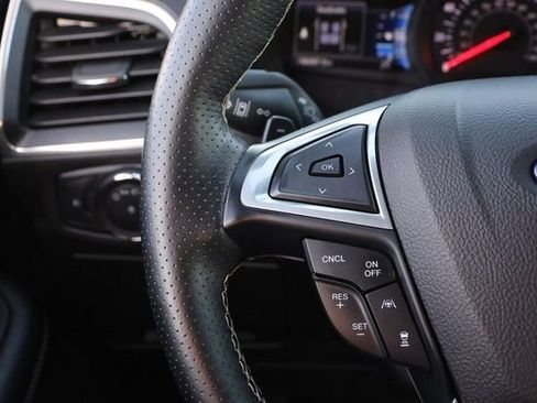 Certified 2022 Ford Edge ST image 13