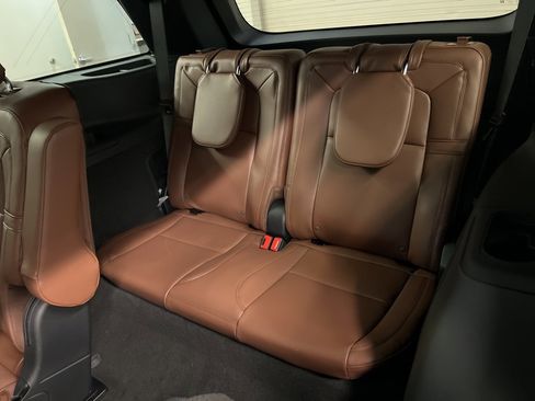 New 2026 Lincoln Aviator Reserve w/ Jet Appearance Package image 31