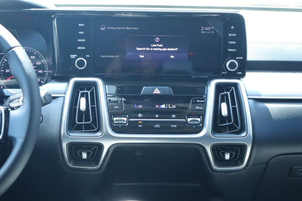 Used 2022 Kia Sorento S FWD image 27