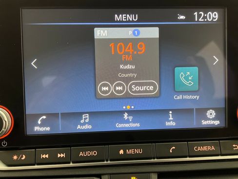 Used 2025 Nissan Altima 2.5 SV FWD image 51