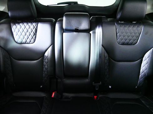 Used 2023 Ford Edge Titanium w/ Class II Trailer Tow Package AWD/4WD image 13