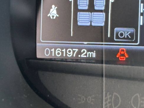 Used 2022 Ford Edge Titanium w/ Equipment Group 301A AWD/4WD image 20