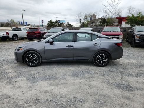 Used 2024 Nissan Sentra SV image 2