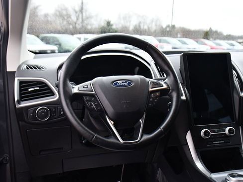 Used 2021 Ford Edge SEL w/ Convenience Package image 12
