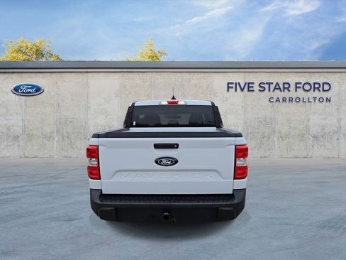 Certified 2025 Ford Maverick XLT w/ XLT Luxury Package image 7