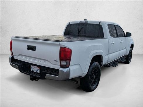 Certified 2022 Toyota Tacoma SR5 image 5
