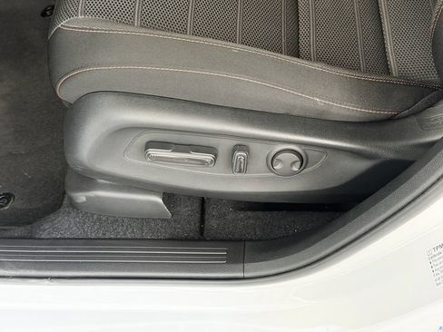 Used 2025 Honda CR-V Sport image 24