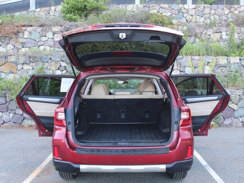 Used 2015 Subaru Outback 2.5i Premium AWD/4WD image 10