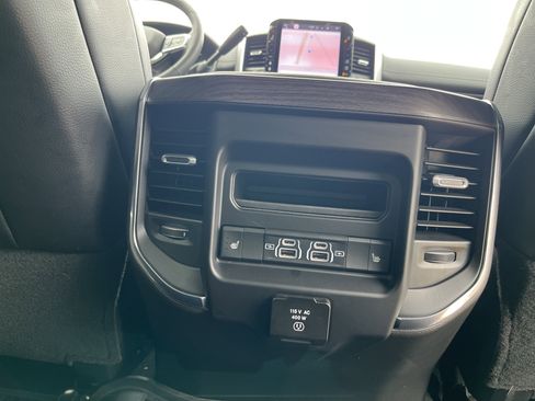 Used 2025 RAM 3500 Laramie AWD/4WD image 53