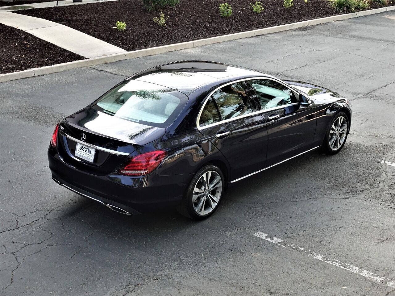 Used 2015 Mercedes-Benz C 300 Sedan image 28