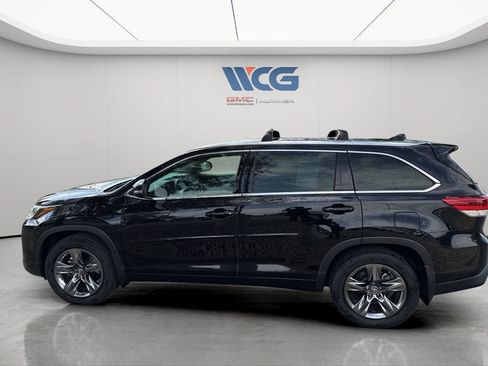 Used 2019 Toyota Highlander Limited Platinum AWD/4WD image 6