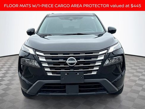 Used 2024 Nissan Rogue SV AWD/4WD image 2