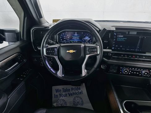 Used 2024 Chevrolet Silverado 2500 LTZ w/ LTZ Premium Package AWD/4WD image 21